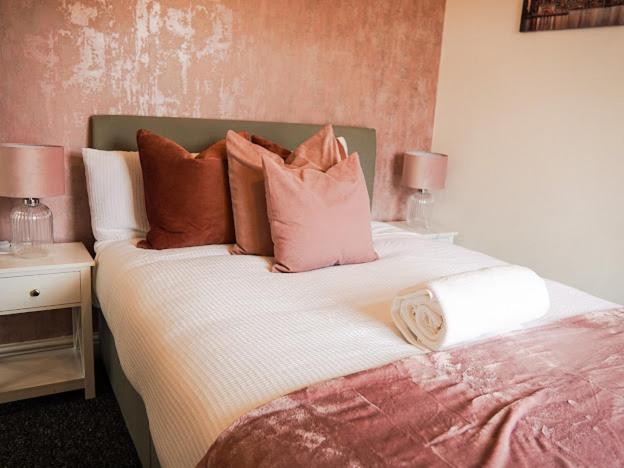 Home In Speke- 8 Mins Walk To Airport Екстер'єр фото