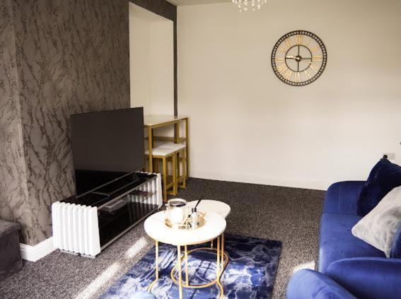 Home In Speke- 8 Mins Walk To Airport Екстер'єр фото